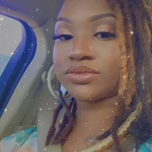 Meet your Posher, Chanel